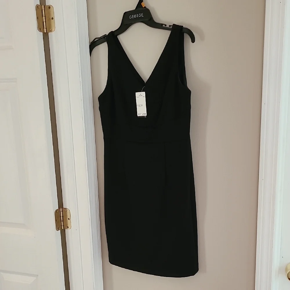 NWT: Premise Elegant Black Mini Dress - Picture 3 of 5